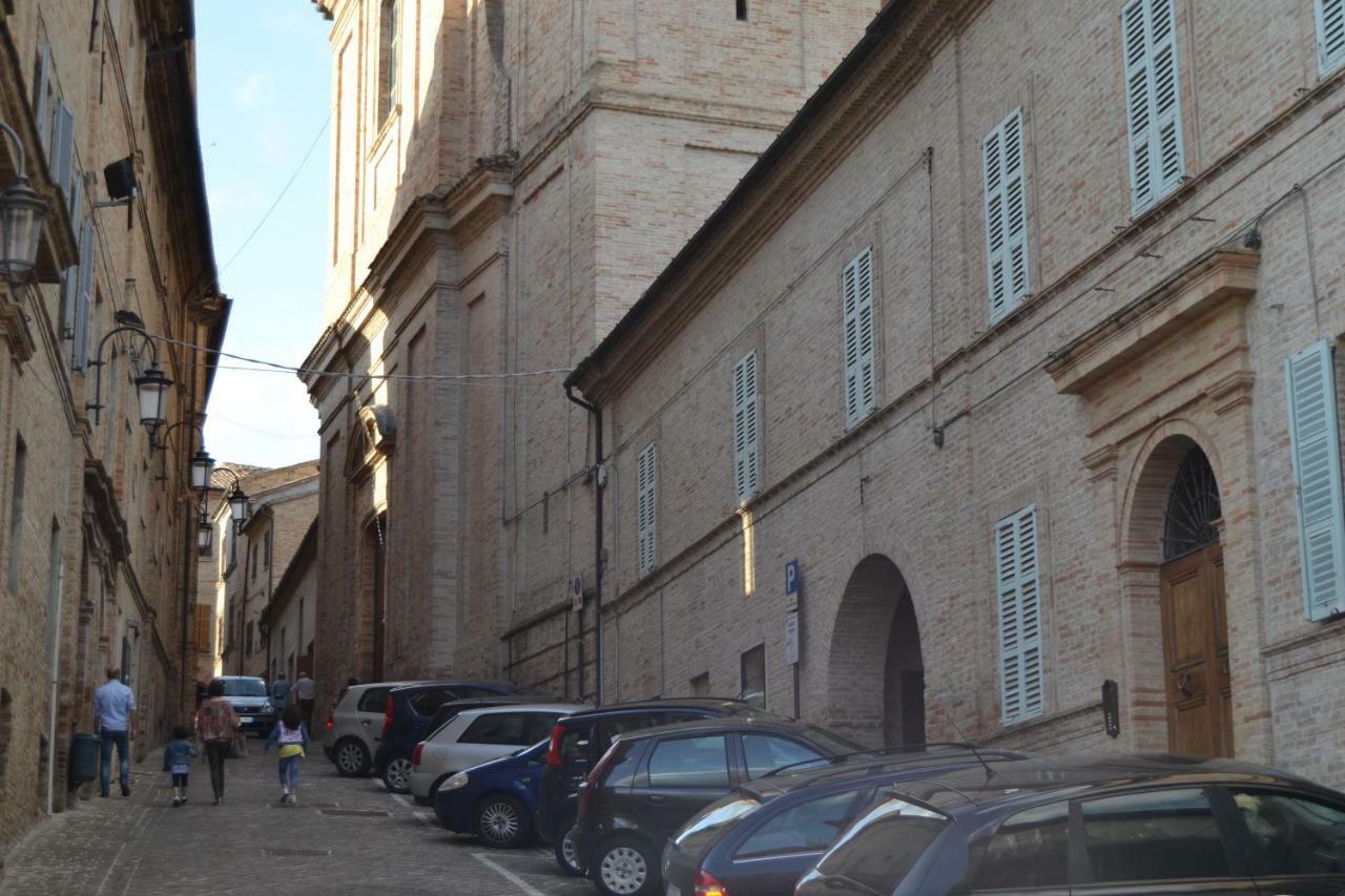 Hotel Palazzo Roberti à Monte San Giusto Extérieur photo
