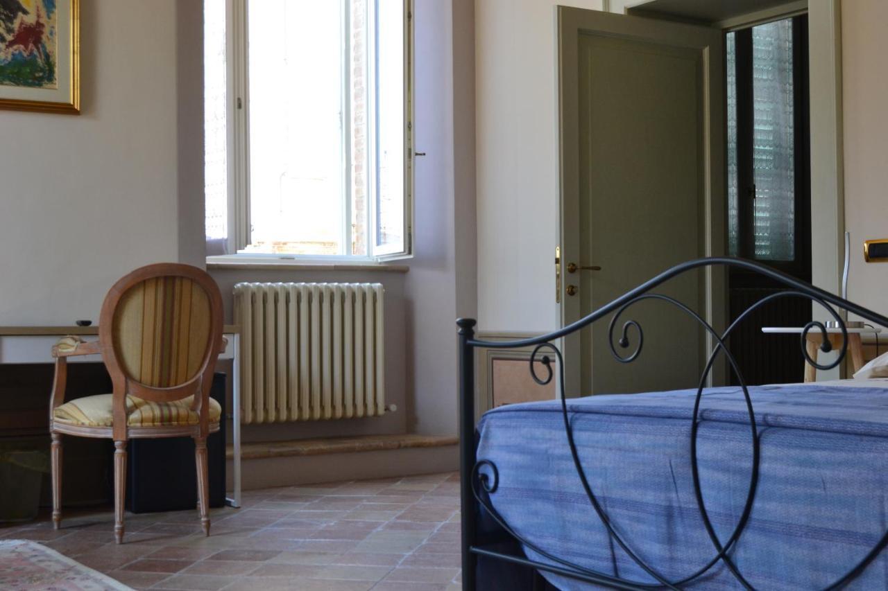 Hotel Palazzo Roberti à Monte San Giusto Extérieur photo