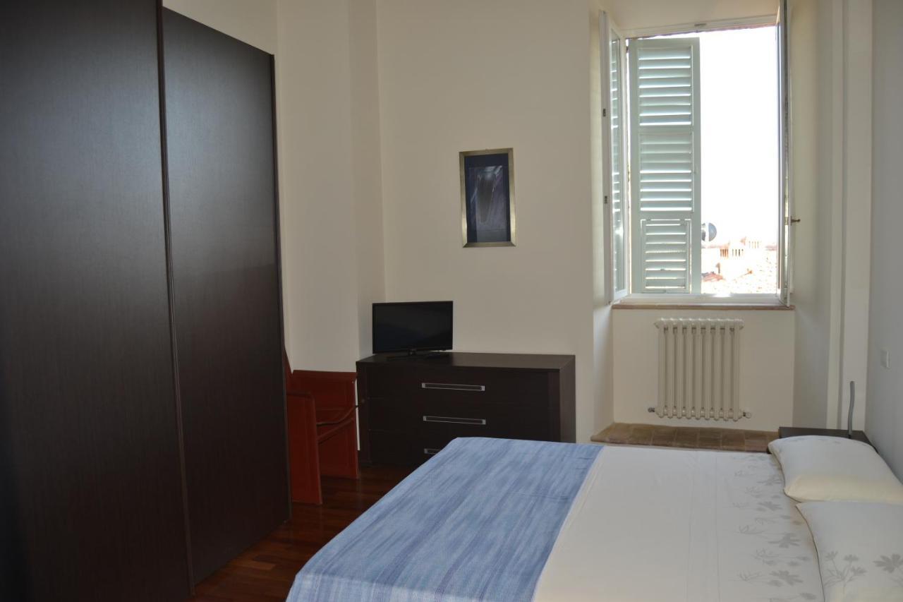Hotel Palazzo Roberti à Monte San Giusto Extérieur photo